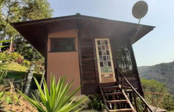 Chalé Pakere Bellavista - visão magnífica do vale e montanhas a mais de mil metros de altitude, wi-fi, sauna, piscina e água de nascente - locação do chalé sem prestação de serviços - Foto 6