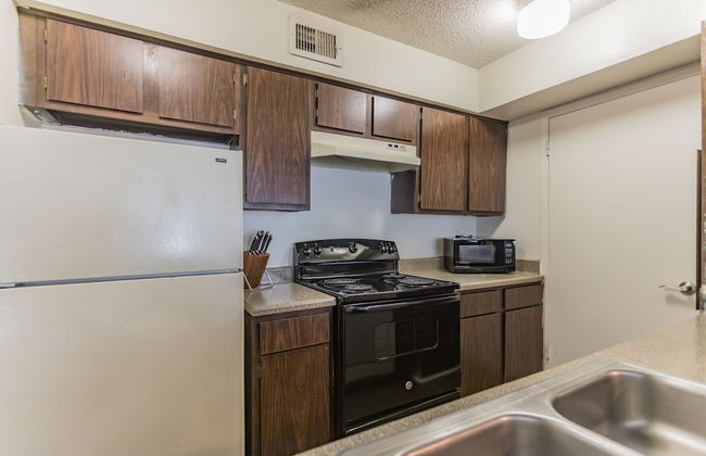 The Relaxing Suites of Midland - Photo 39