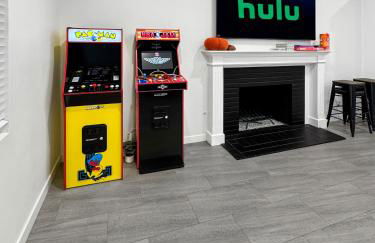 Modern Home for Large Families by Disney & Knotts - Foto 4