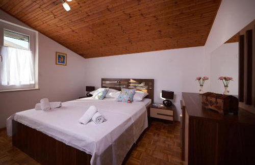 Apartments Lara - Photo 7