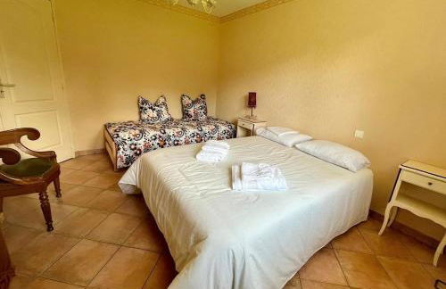 Maison agréable et lumineuse, jardin vue nature, Nant Aveyron - Photo 6