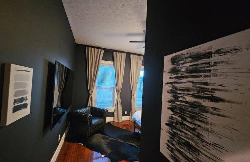 Prime location very close to downtown! - Photo 7