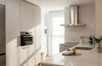 NEW! Luxury 3BR apartment with POOL & FREE parking - Foto 7