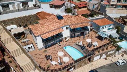 Villa Magnificent 5-star with sea view, jacuzzi and pool - Foto 5, sunbed