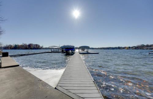 Lakeside Michigan Retreat with Boat Dock and Fireplace - Foto 33