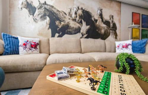 Stylish City Condo Near Top Restos & Nightlife - Foto 10