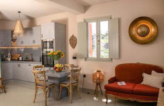 Superior Santorini Villa 2 Bedroom Villa Private Jetted Pool & Amazing Sea - Photo 18