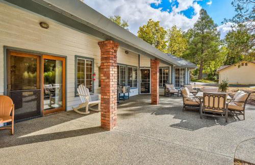 Oak Pond Retreat Stocked pond/pool table/BBQ Grill/EV Charger - Foto 61