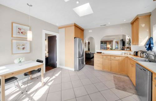 Atwater Oasis with Pool and HotTub very Walkable Area - Foto 20