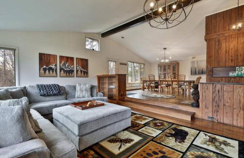 Bear Paw Cabin - 3 Living Areas, Hot Tub & Ping Pong Table - Foto 13