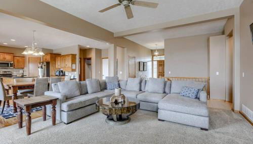 Spacious Pool House with tons of amenities! - Foto 5