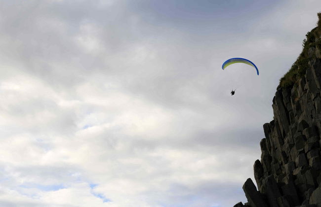 Volo in parapendio su Vík - Foto 1