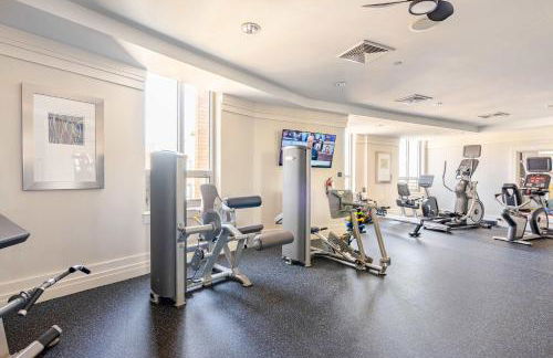 Downtown Silver Spring 2BR Skyline Balcony Suite Walkable to DC Metro LuxePad - Foto 5