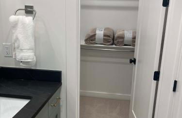 NEW Luxury Home super comfy By Snowbasin & Pow Mow - Foto 35