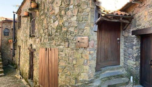 Casa das Estátuas - Foto 1