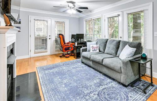 half Mi to Bank of America Stadium Uptown Condo! - Photo 4