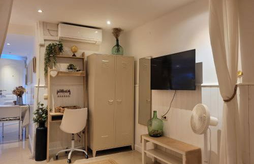 "COZY LOFT", TERRACE, PARKING and SWIMMING POOL - Photo 9