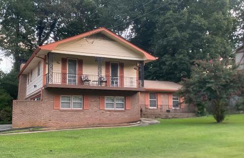 Peaceful 4BR Haven in Stn Mtn-Large Gameroom - Foto 1