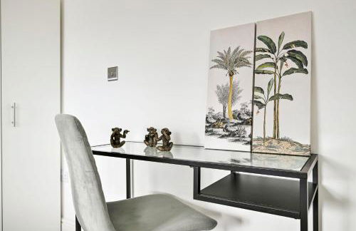 Spacious 1Bed Apt - Steps to Ealing Broadway & Shops - Foto 9