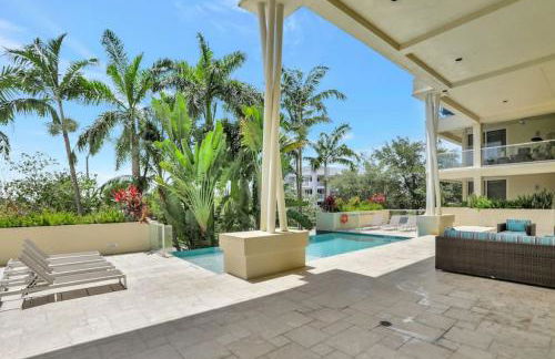 Coastal Condo Deerfield Beach Retreat 3 bed 2 bath - Photo 14