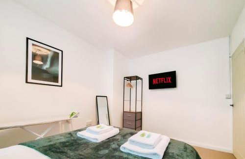 Spacious 3 Bedroom Home - Near Nec, Birmingham Airport & Solihull - Foto 18