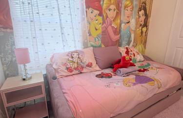 Beautiful 5BR 4 baths Themed home near Disney and Universal, Private Pool, Gameroom, baby Crib and more - Foto 16