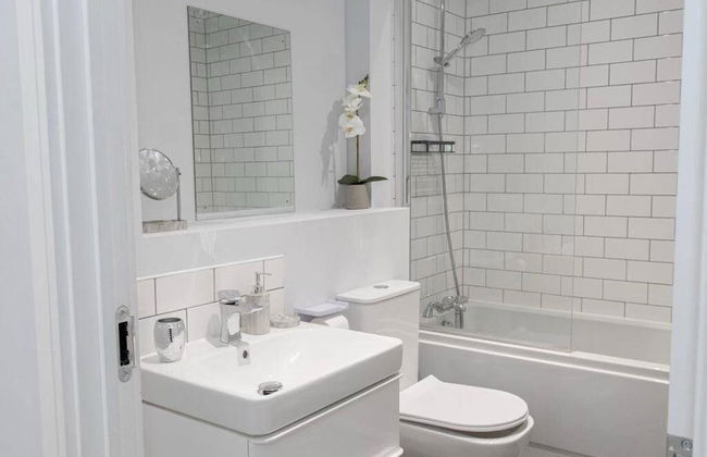 2br-sleeps4-citycentre-parking-rooftop - Foto 20