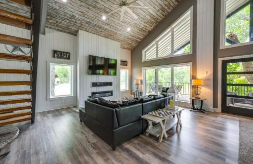 Outdoor Entertainment Space: Home in McQueeney - Foto 5
