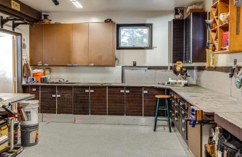 Hot Tub and Whale Watching! Scenic Sitka Escape - Foto 31