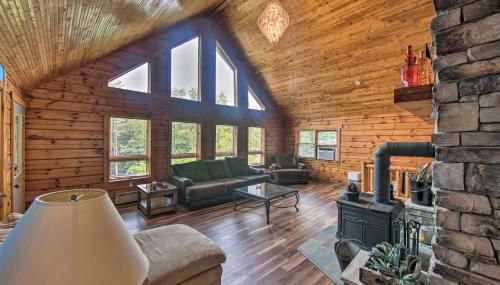 Cozy Family-Friendly Pine Grove Cabin with Fire Pit! - Photo 4