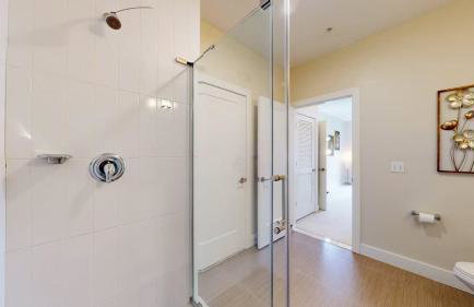 Modern Comforts Free Gym Access - Foto 35