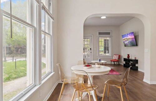 2 Units Combined-5BR-2 Living Rooms - 2 Kitchens - Foto 16