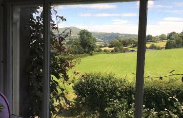 Large Former Farmhouse, Crickhowell - Foto 25