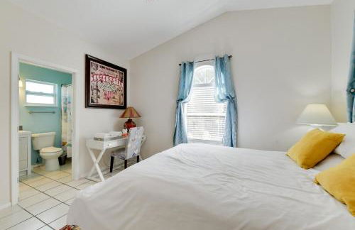 Couples Getaway Near Historic Downtown Venice! - Foto 17