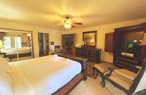 C17, Three bedroom, three bath log-sided, luxury Harbor North cottage with hot tub cottage - Foto 29