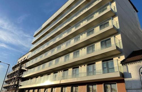 London Luton Airport Luxury Midland Apartments - GATED PARKING - Balcony - Sleeps 4 - Foto 17