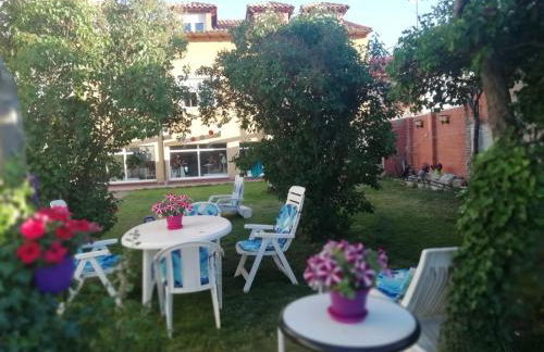 Boleta A 5 minutos de León, casa con jardín - Foto 59