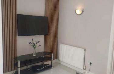 Langley House 5 mins from langley train station - Foto 16