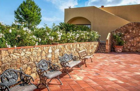 Cozy Home In San Michele Di Ganzari - Photo 21