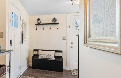 Luxurious 1875 centrally located Canton Akron home, expansive primary & sunset view - Foto 25