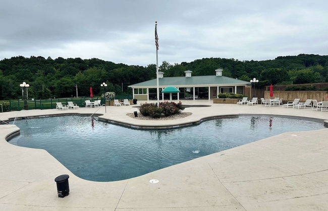 Birdie's Bliss 2BR Condo Sleeps 6! - Photo 13