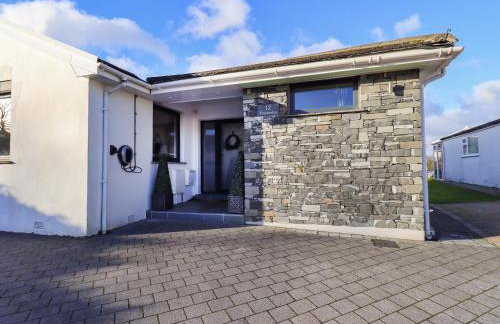 Yonder Lea - Photo 3