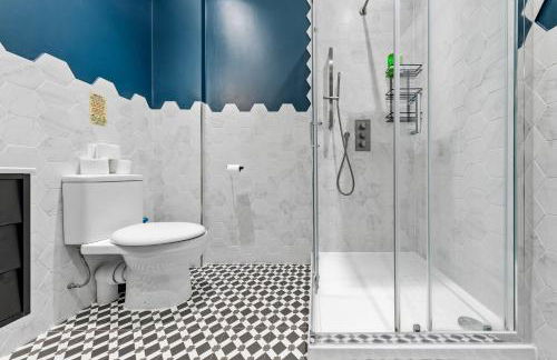 Two Modern Central London Apartments with AC Near Big Ben & Buckingham Palace - Photo 41