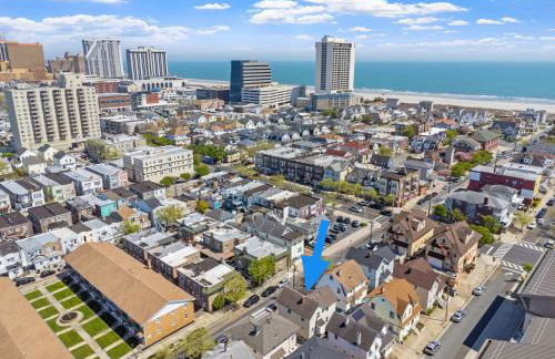 Beautifully Renovated 6BR 2BA 2 Blocks to Beach - Foto 41