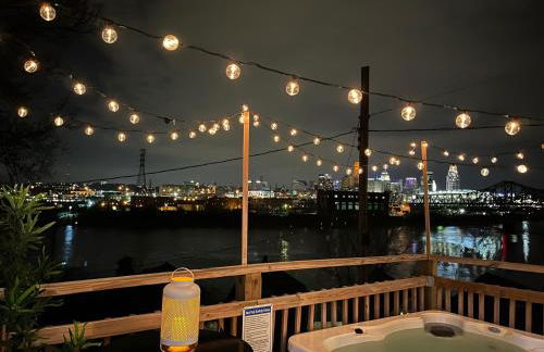 Cozy Riverfront Bungalow with Stunning Views - Foto 2