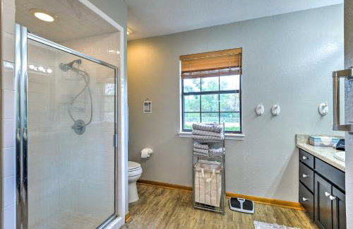 Dock and Private Pool Lake Palo Pinto Retreat! - Foto 13