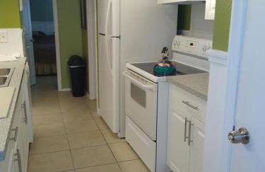 Affordable Two Bedroom Tropical Condo - Private Beach, Pools, Hot Tub - Foto 27