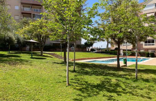 Descanso y jardines con piscinas - Foto 5