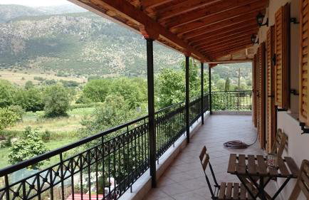 Cave Apartments - Photo 34