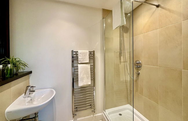 Your Space Apartments - The Hamilton's - Photo 38